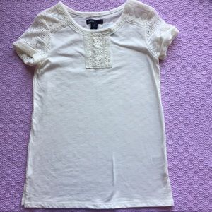 NWT, girls white t-shirt w/lacy sleeves, size-6